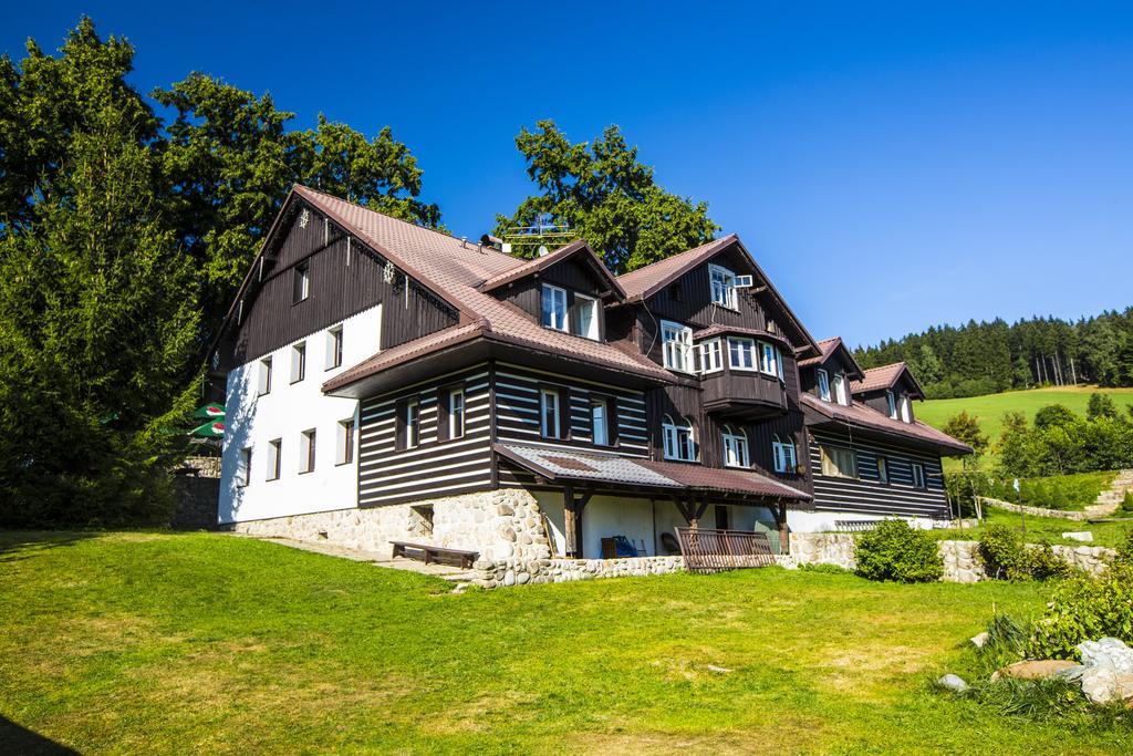 Chata Pod Lipami Hotel Rokytnice nad Jizerou Kültér fotó